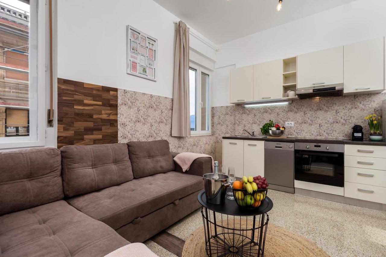 Apartman Altamar Rijeka Apartamento Exterior foto